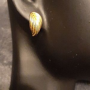 14k yellow gold earrings